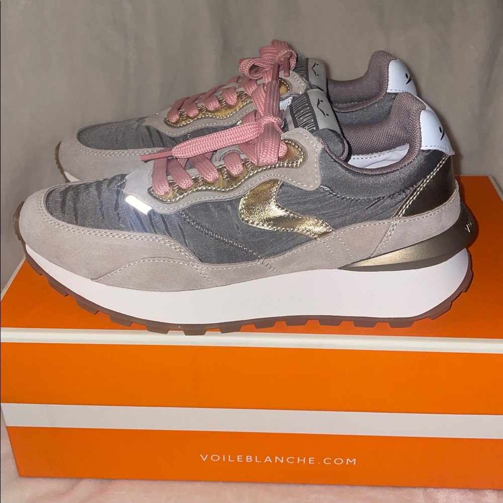 NWT VOILE BLANCHE QWARK HYPE WOMAN
Suede & Technical Fabric Sneakers BEIGE-GREY - Picture 13 of 16